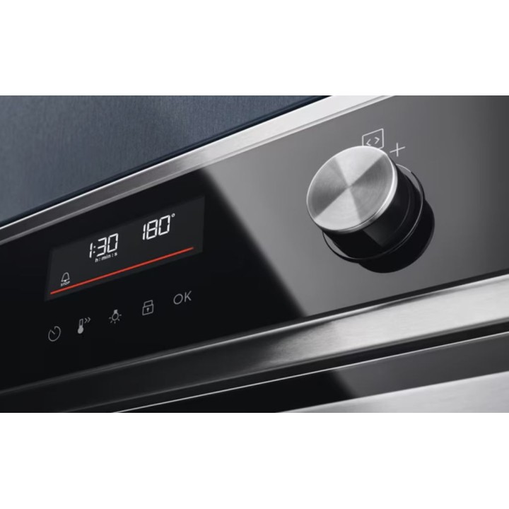 Four combiné vapeur Electrolux EOC6P46X