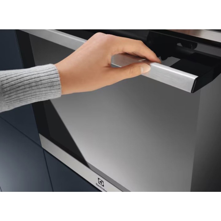 Four combiné vapeur Electrolux EOC6P46X