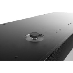 Caisson insonorisé encastrable 120cm pour plinthe avec monoblock en noir, H 98 mm - Novy 7942400