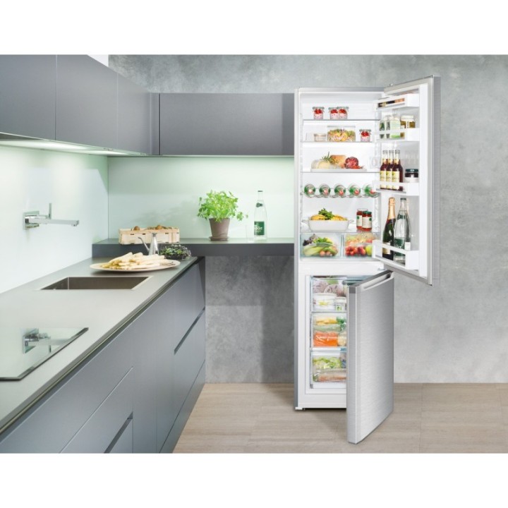 Réfrigérateur-congélateur automatique SmartFrost Liebherr CUefe 331-26 vue 3