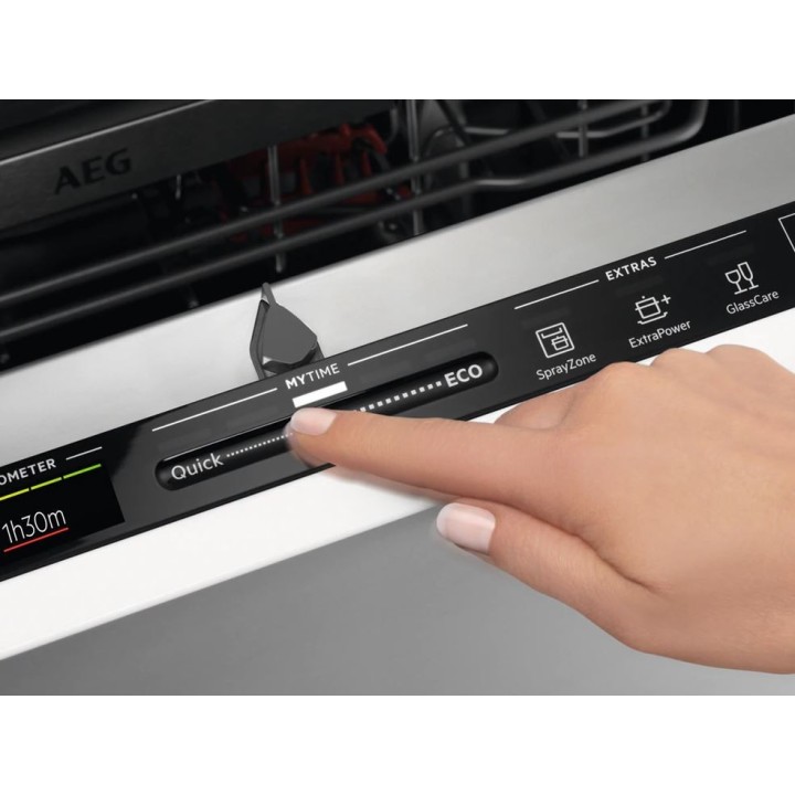 Lave-vaisselle silencieux Tout intégrable 60cm AEG FSE63657P